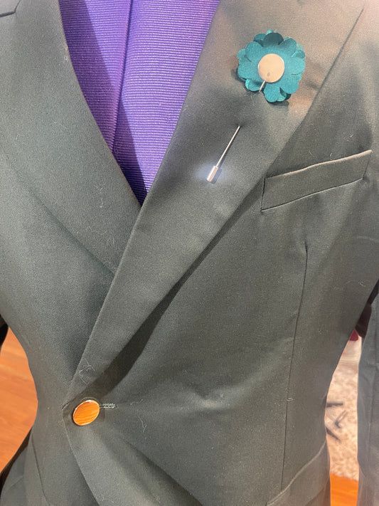 (Women) Green Suit With Lapel Pin