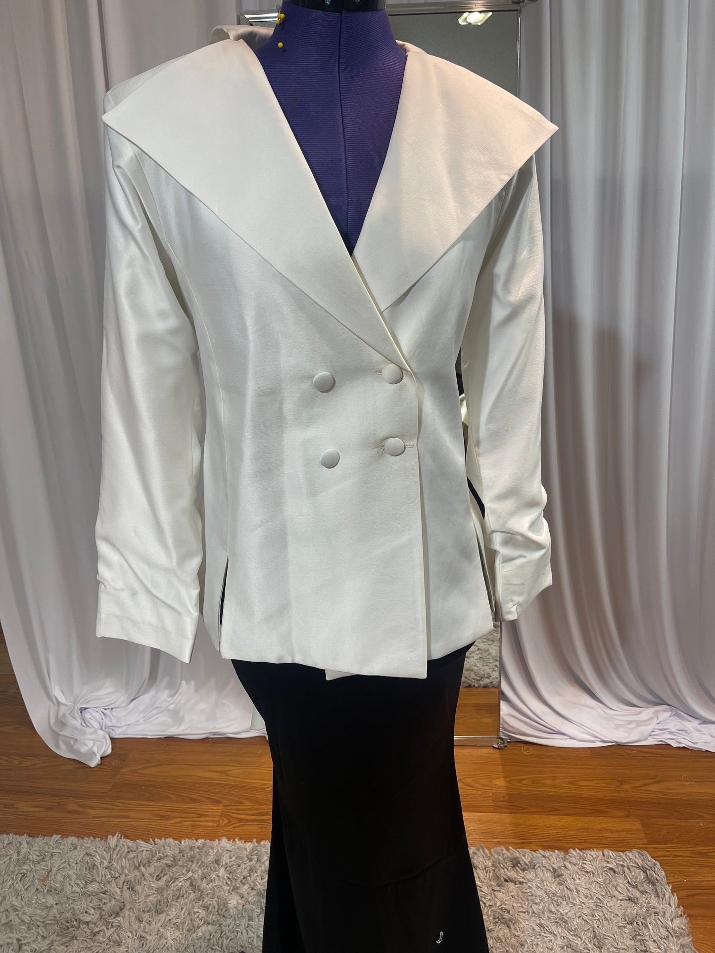 (Women) White & Black Skirt Suit